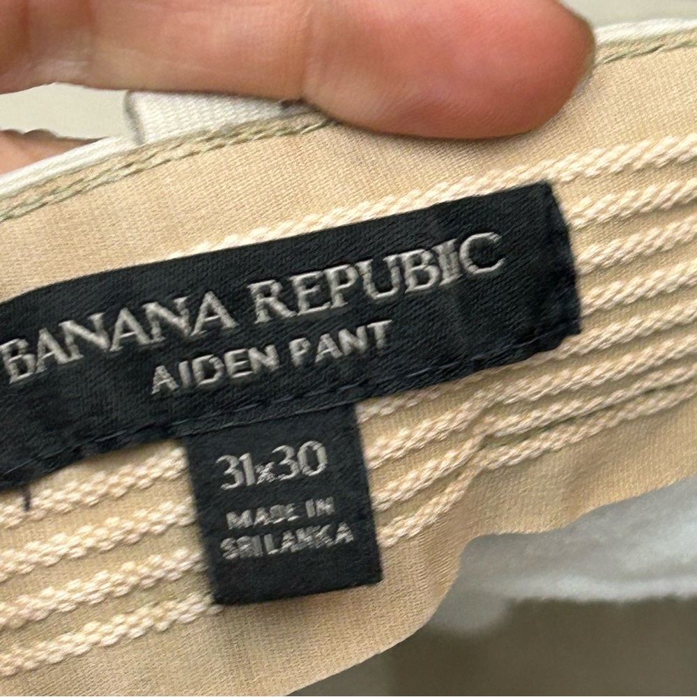 Banana Republic Men's Aiden Chino pant - Picture 4 of 6